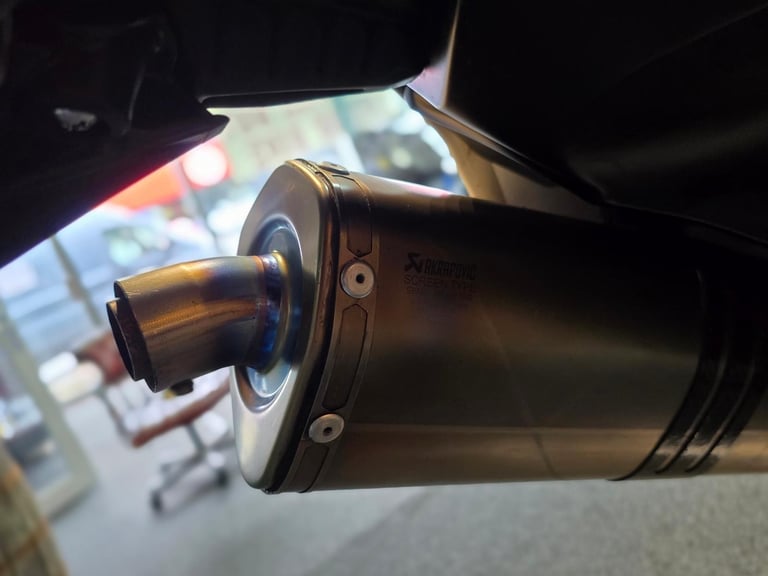 2015 KTM 690 SMC SUPER MOTO EXTRA'S 10,000 MILE'S 