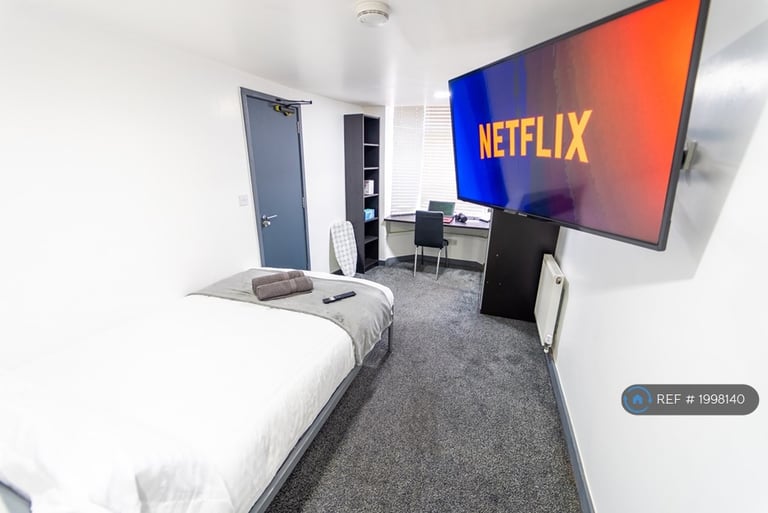 Studio flat in Dale Road, Birmingham, B29 (1998140) in Harborne