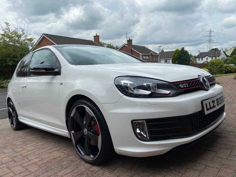 Volkswagen, GOLF, limited edition  35 Hatchback, 2012, Manual, 1984 (cc), 3 doors