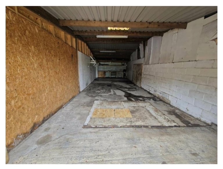 STORAGE UNITS TO RENT NEAR ME STANSTED PUCKERIDGE BISHOPS STORTFORD WARE BUNTINGFORD