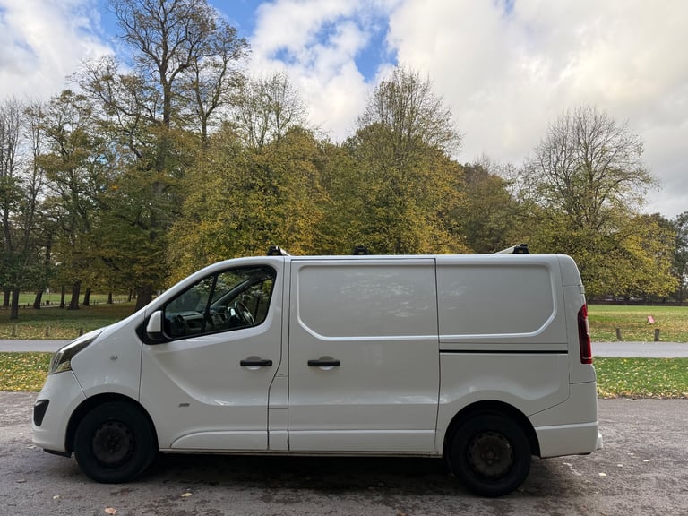 VAUXHALL VIVARO SPORTIVE 1.6 CDTI BI TURBO 2016 REG WITH AIR CON & 12 MONTHS MOT! READY FOR WORK! 