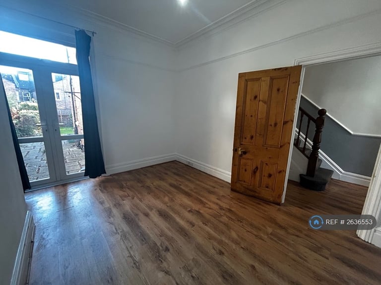 4 bedroom house in Beulah Hill, London, SE19 (4 bed) (#2636553)