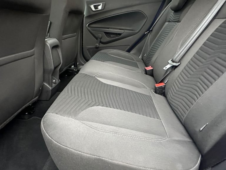 2014 Ford Fiesta 1.0T ECOBOOST TITANIUM 5dr (s/s)  WITH SERVICE HISTORY  Hatchback Petrol Manual