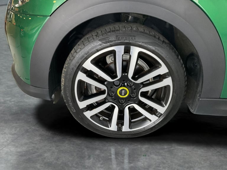 2022 MINI Electric Hatch Cooper SE 32.6kWh Level 2 Hatchback 3dr Electric Auto (184 ps) - 17IN AL...