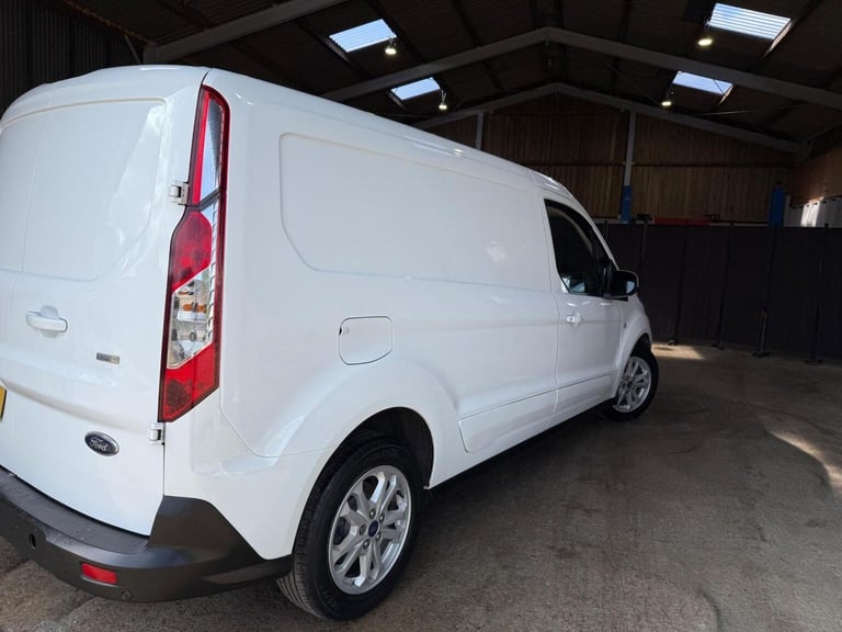 FORD TRANSIT CONNECT 1.5 240 EcoBlue Limited L2 Euro 6 (s/s) 5dr 2019