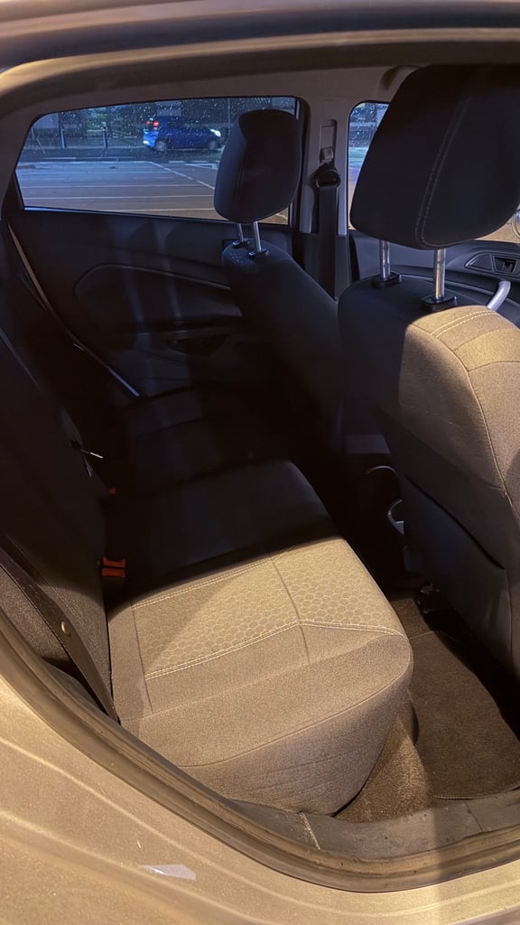 Ford, FIESTA, Hatchback, 2011, Manual, 1388 (cc), 5 doors