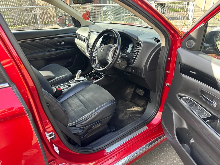 Mitsubishi, OUTLANDER, Estate, 2018, Other, 2360 (cc), 5 doors