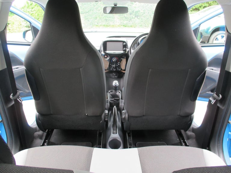 2016 Toyota AYGO 1.0 VVT-i x-cite Euro 6 5dr HATCHBACK Petrol Manual
