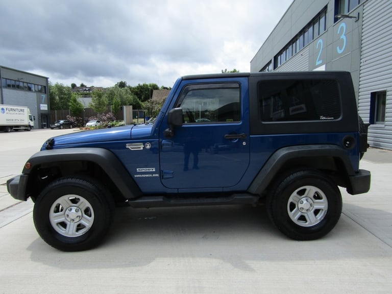  Jeep Wrangler  3.8 V6 SOFT TOP TRAIL RATED 4X4 3DR LHD 4x4 Petrol Manual
