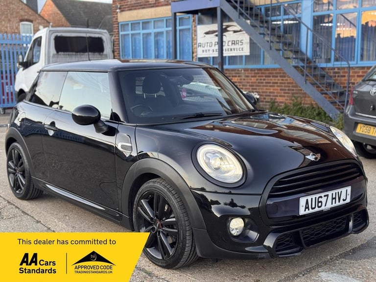 image for 2017 MINI Hatch Hatchback (2013 - 2018) Hatchback Petrol Manual