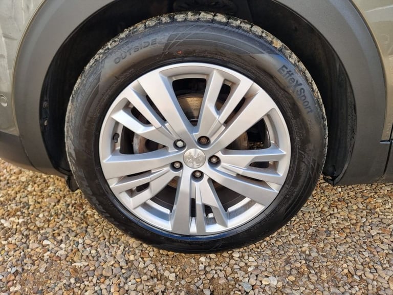 2020 Peugeot 3008 1.2 PureTech Allure SUV 5dr Petrol Manual Euro 6 (s/s) (130 ps) HATCHBACK Petro...