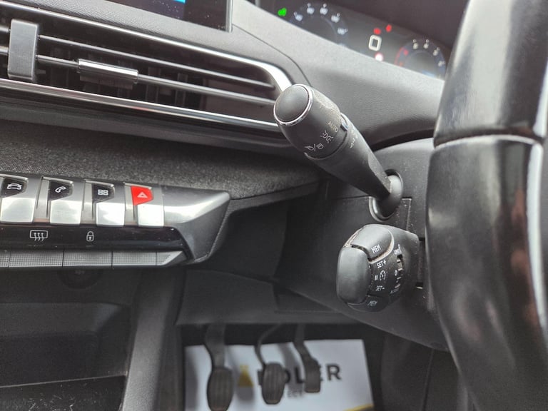 2018 Peugeot 5008 1.2 PureTech Allure Euro 6 (s/s) 5dr Petrol