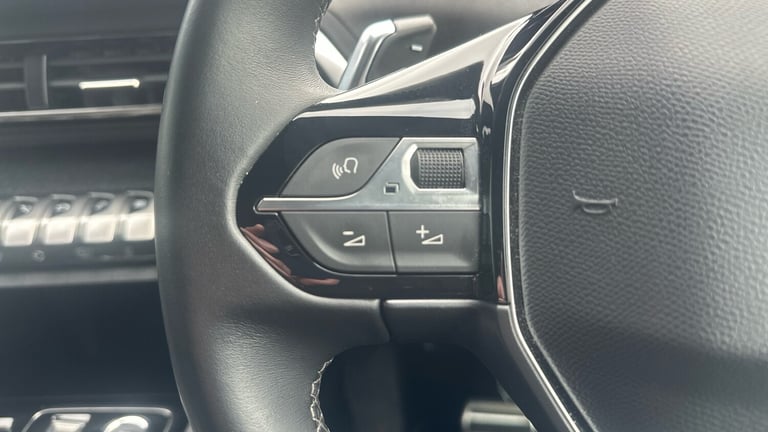 2023 Peugeot 3008 1.5 BlueHDi Allure Premium + SUV 5dr Diesel EAT Euro 6 (s/s) (130 ps) SUV Diese...