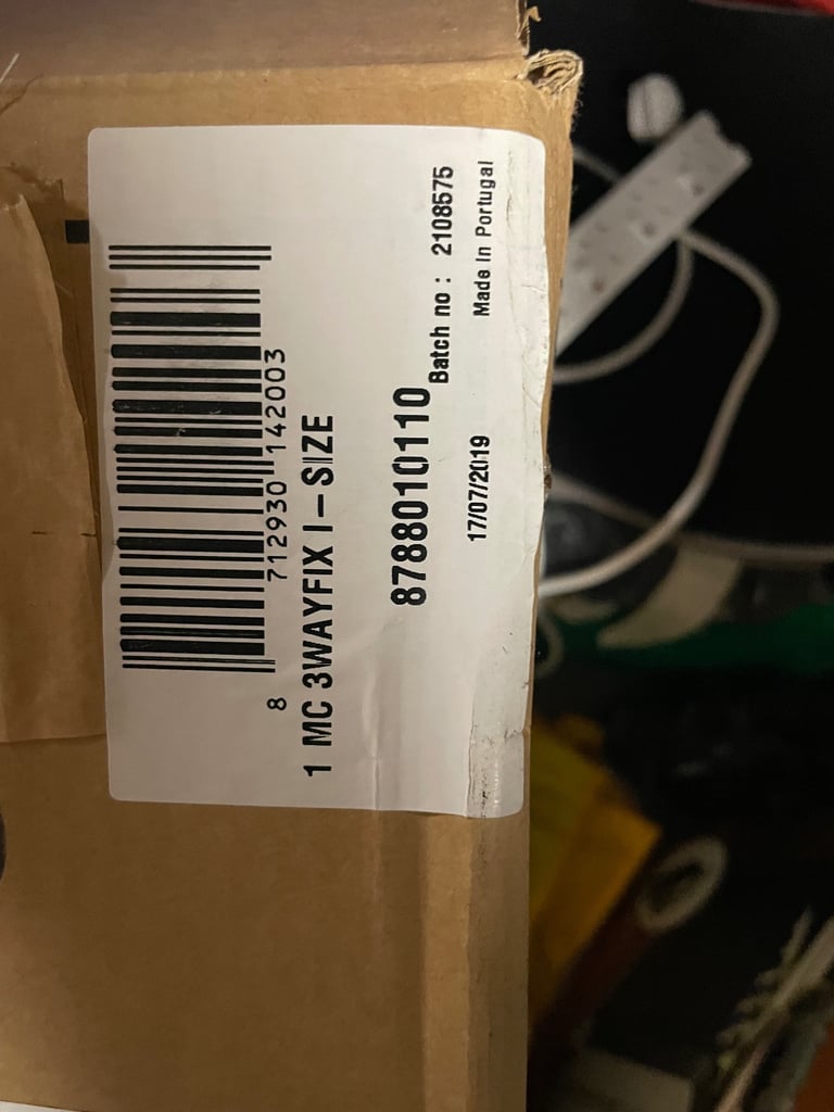 Maxi cosi car seat and base with iso fix 