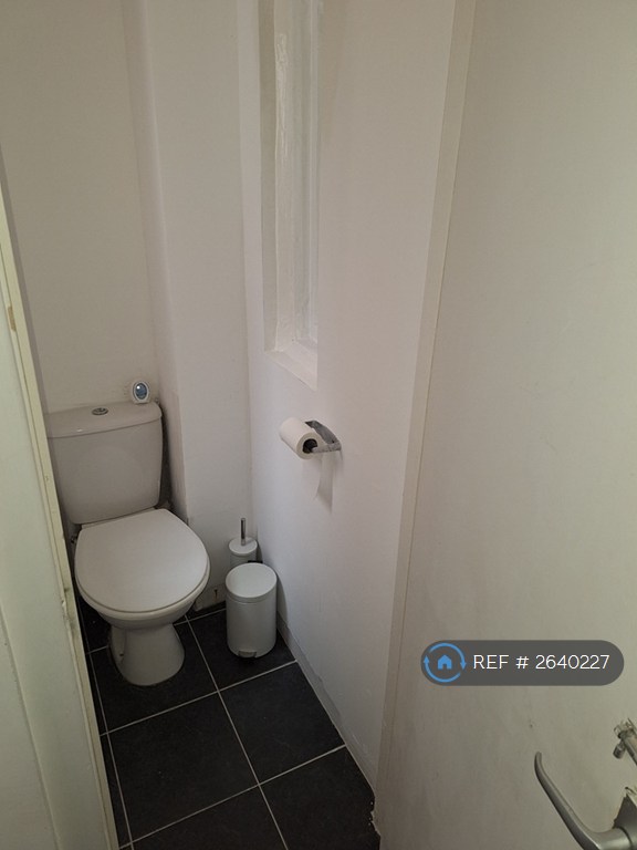 1 bedroom flat in Bath Street, Nottingham, NG1 (1 bed) (#2640227)