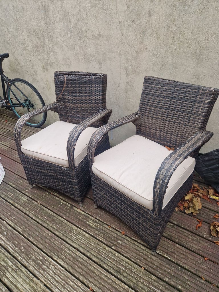 Rattan padded garden seats