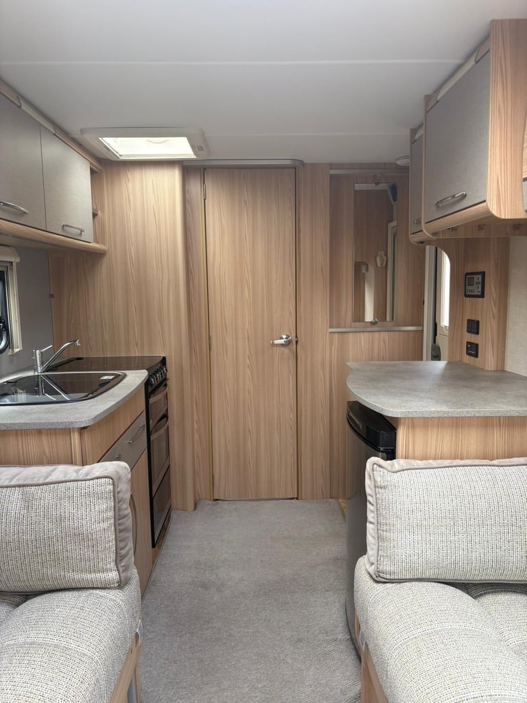Coachman Amara 2014