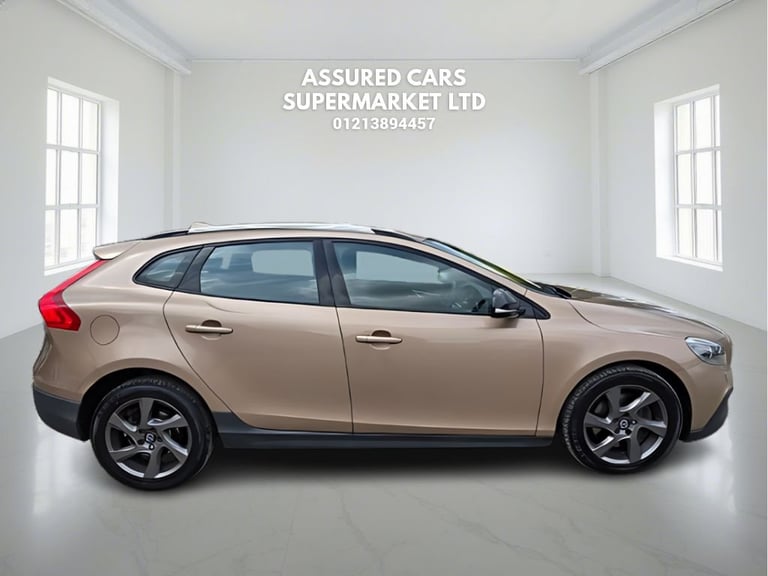 2015 VOLVO V40 CROSS COUNTRY 2.0 D2 LUX HATCHBACK 5DR DIESEL AUTO EURO 6 (S/S) (
