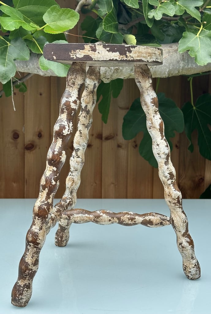 VINTAGE FRENCH BOBBIN LEG STOOL, DEMI LUNE TRIPOD PLANT STAND SIDE TABLE - H46cm - WILL POST!
