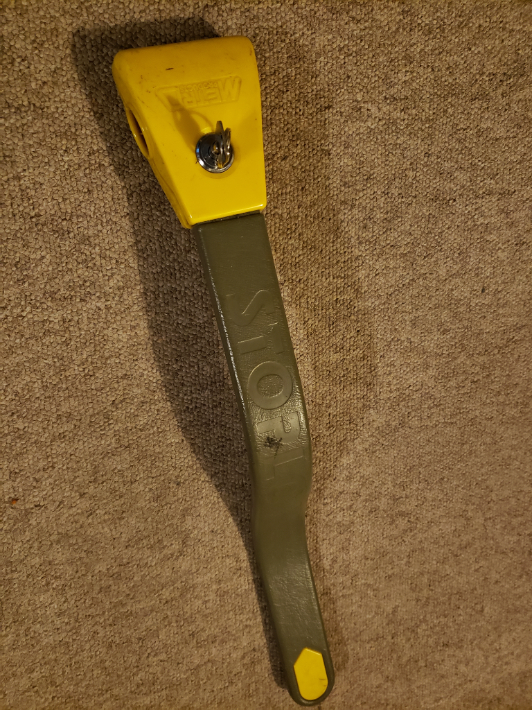 Steering wheel lock