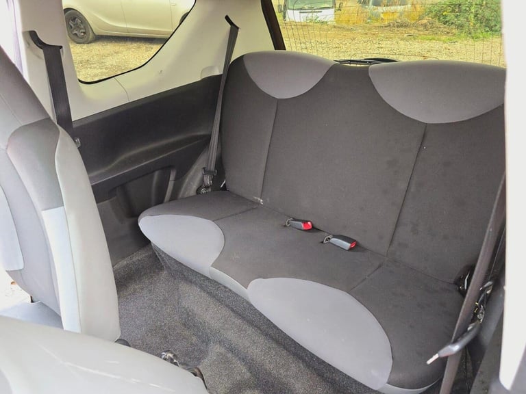 2013 Peugeot 107 1.0 12V Access Euro 5 3dr Hatchback Petrol Manual - Image 34
