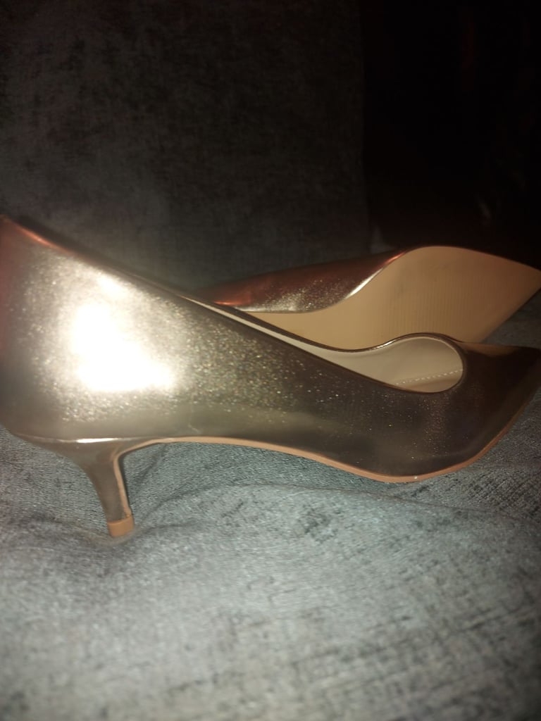 Wallis Showcase Kitten Heels size 4