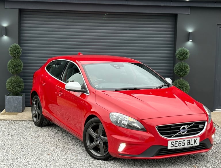 image for 2015 Volvo V40 D2 [120] R DESIGN *IMMACULATE CONDITION £20 ROAD TAX* HATCHBACK Diesel Manual