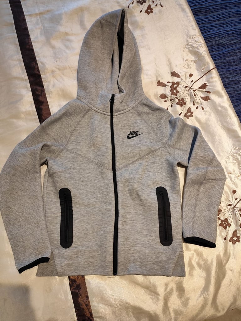 Nike Tech Hoodie 