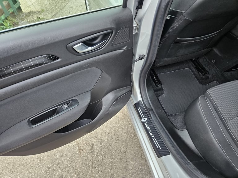 2019 Renault Megane 1.3 TCE Play 5dr ESTATE Petrol Manual