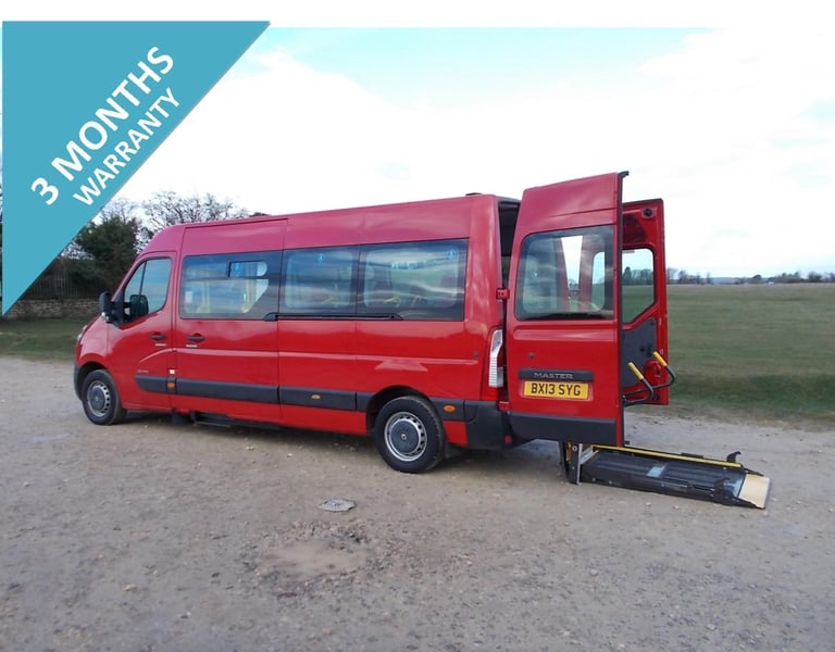 2013 RENAULT MASTER LM35 8 SEAT WHEELCHAIR ACCESSIBLE DISABLED MOBILITY MINIBUS