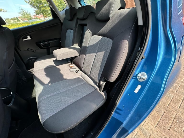 2010 Kia Venga 1.6 2 Auto Euro 5 5dr HATCHBACK Petrol Automatic