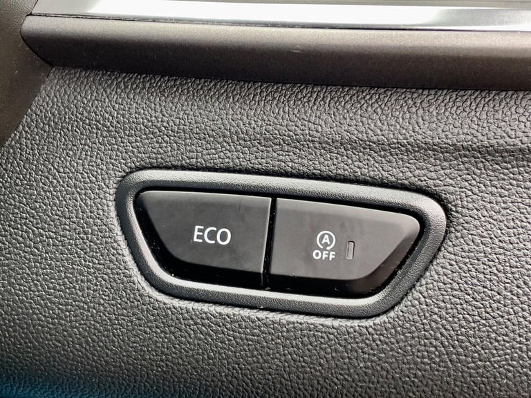 2016 Renault Kadjar 1.5 dCi Dynamique Nav Euro 6 (s/s) 5dr HATCHBACK Diesel Manual