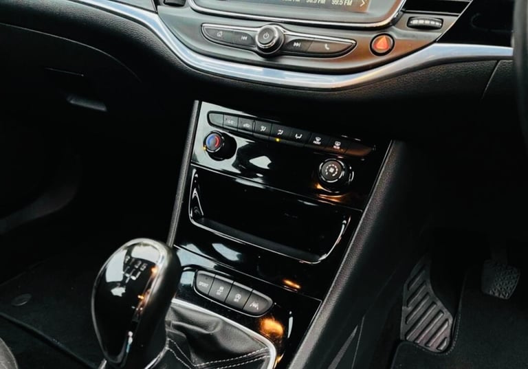 Vauxhall, ASTRA, Hatchback, 2016, Manual, 999 (cc), 5 doors