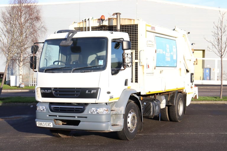 DAF LF55 220 4X2 HEIL GARBAGE COMPACTOR (2013)