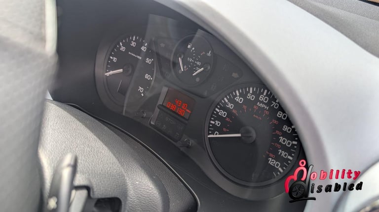 CITROEN BERLINGO 1.6 e-HDi XTR Driver Transfer &amp;/or Up Front Wheelchair Access