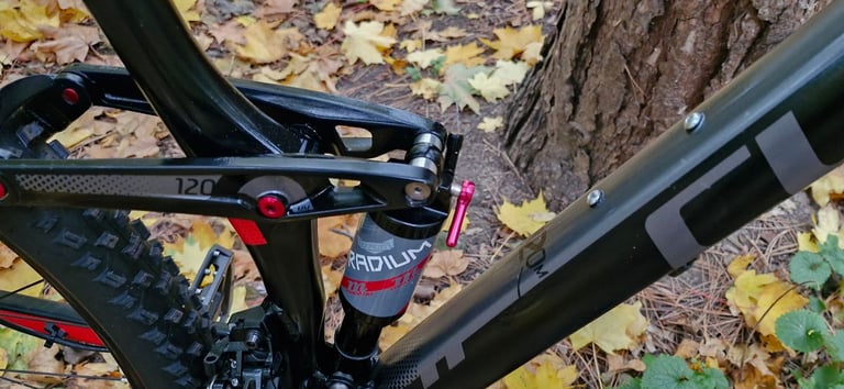 BRAND NEW CUBE STING 29ER FULL SUSPENSION💥 SIZE MEDIUM ORIGINALLY PURCHASED FOR £1400 