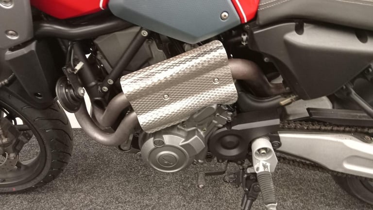 YAMAHA MT-03 ** MOT SEPTEMBER 2026 - HAND GUARDS - STANDARD SPEC ** 