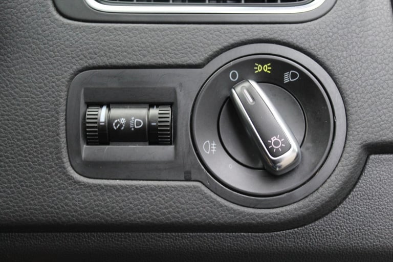 VOLKSWAGEN POLO 1.4 SE 2010