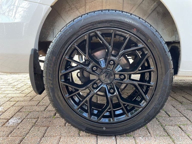 2018 68 FORD TRANSIT CUSTOM 2.0 300 BASE P/V L1 H1 104 BHP DIESEL