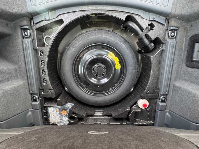 2015 Land Rover Discovery Sport 2.0 TD4 SE Tech 5dr [5 Seat] ESTATE Diesel Manual