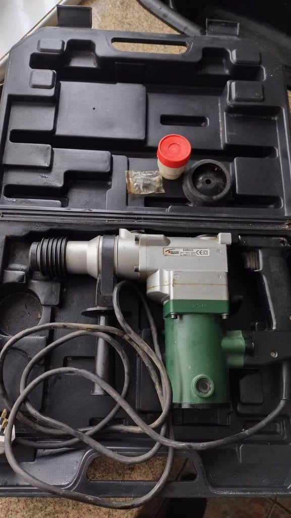image for TECHNI EHD11 HEAVY DUTY HAMMER DRILL in carry case, spare bushes PERFECT WORKING ORDER