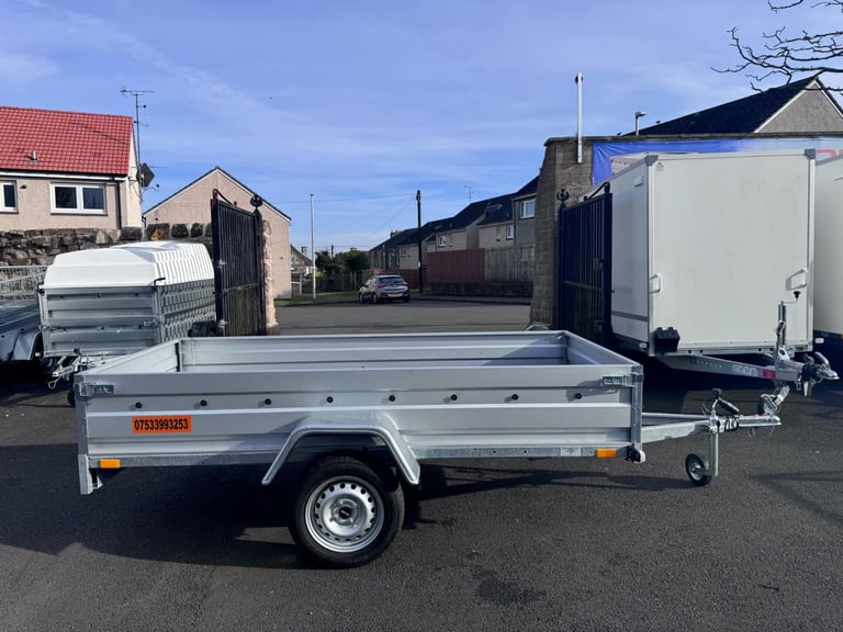 image for Brand New 8,7ft x 4,2ft Single Axle Flat Trailer 750KG