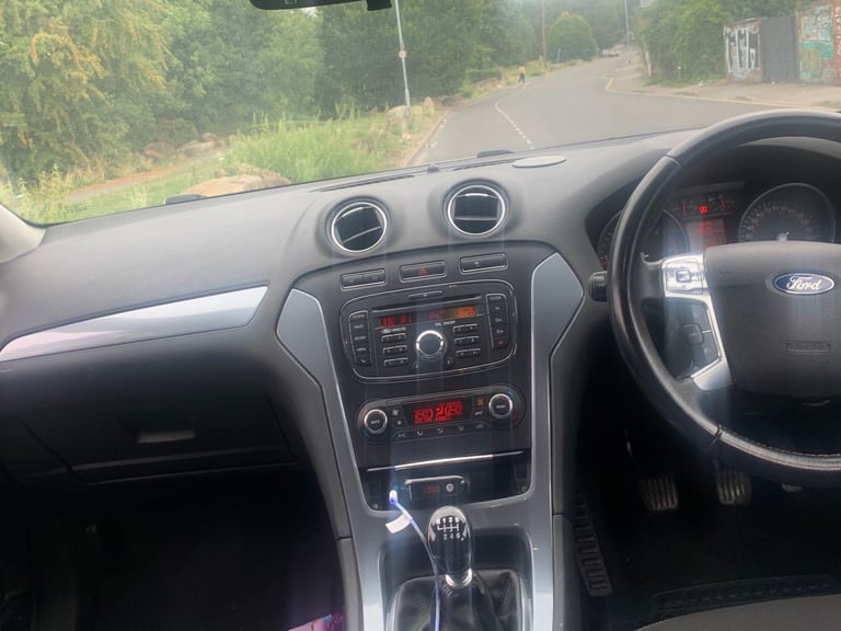 2011 Ford Mondeo 2.0 TDCi 140 Zetec 5dr ESTATE Diesel Manual
