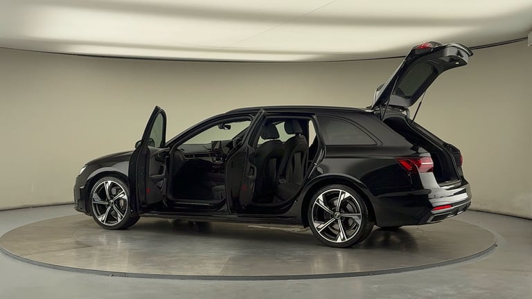 2022 Audi A4 Avant 2.0 TFSI 40 Black Edition Estate 5dr Petrol S Tronic Euro 6 (s/s) (204 ps) Est...