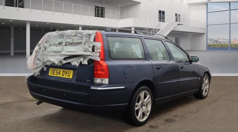 2004 Volvo V70 2.4 170 SE 5dr Auto ESTATE Petrol Automatic