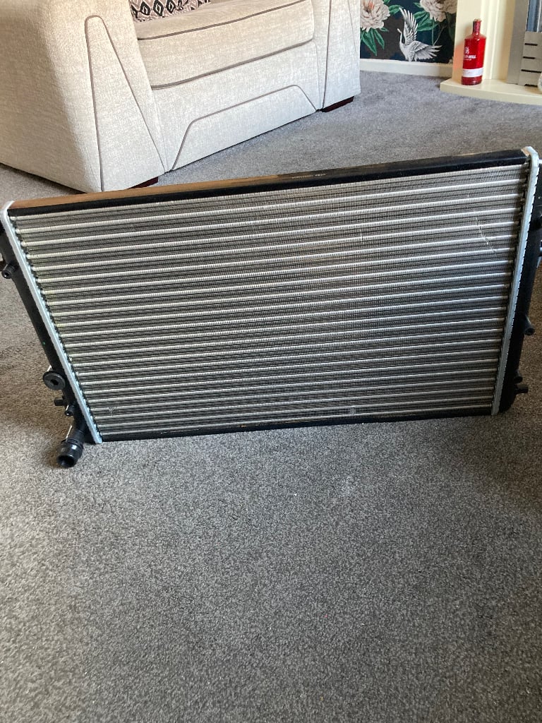 After market VW/SEAT/ Audi/Skoda 00050542 Radiator, New