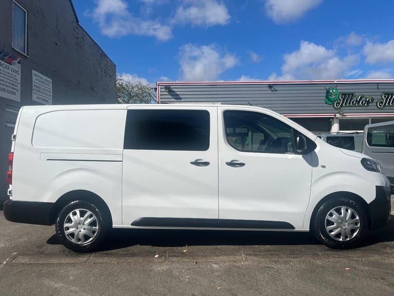 Vauxhall Vivaro 3100 2.0d 120PS Edition 6 Seat Crew Van  DIESEL MANUAL 2020/70