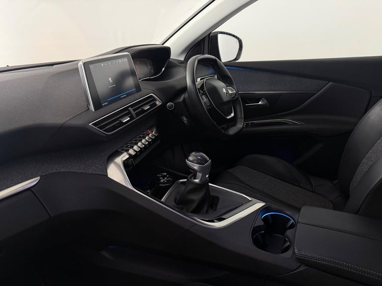 2018 Peugeot 3008 1.2 PureTech Allure Euro 6 (s/s) 5dr HATCHBACK Petrol Manual