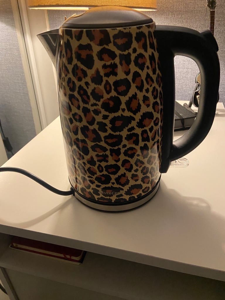 image for Leopard kettle 
