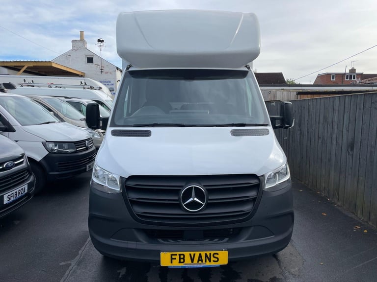 MERCEDES-BENZ SPRINTER 2.0 CDI 315 PROGRESSIVE 14FT LUTON WITH TAIL LIFT EURO 6